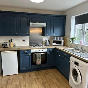 6 Stephenson Way York