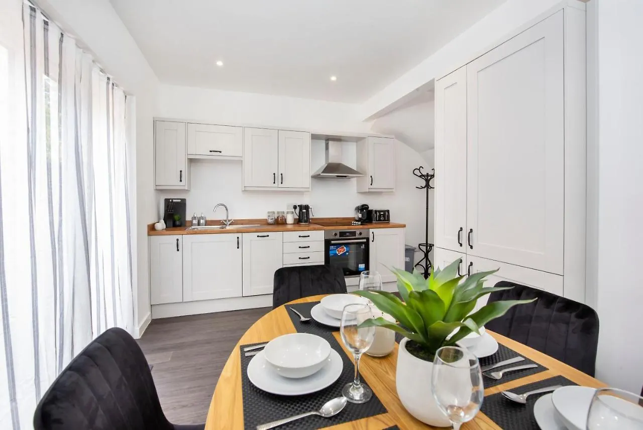 Piccadilly Place - 3 Bedroom House York 0*,